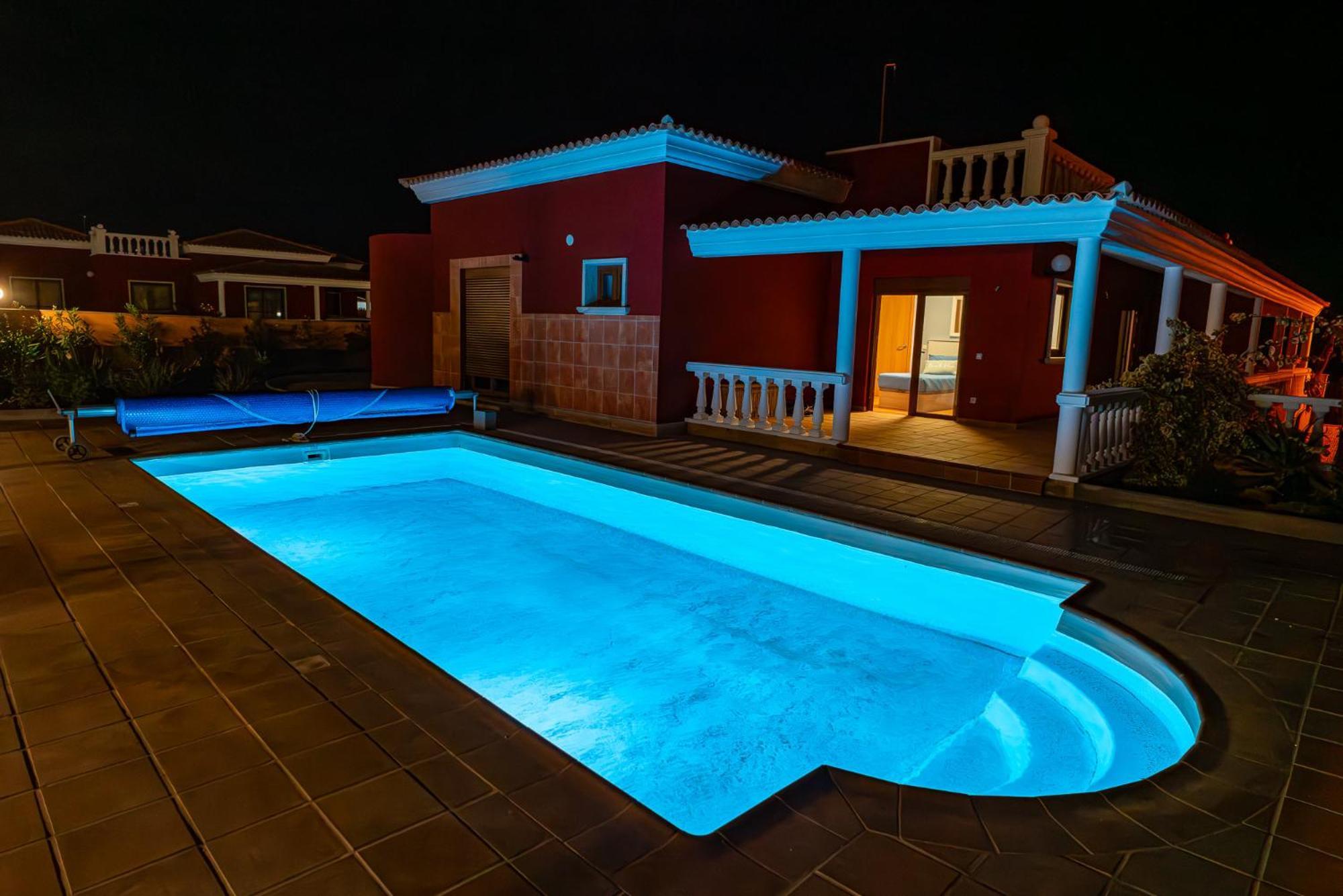 Villa Oceana - Cliffside Retreat Costa De Antigua Kültér fotó